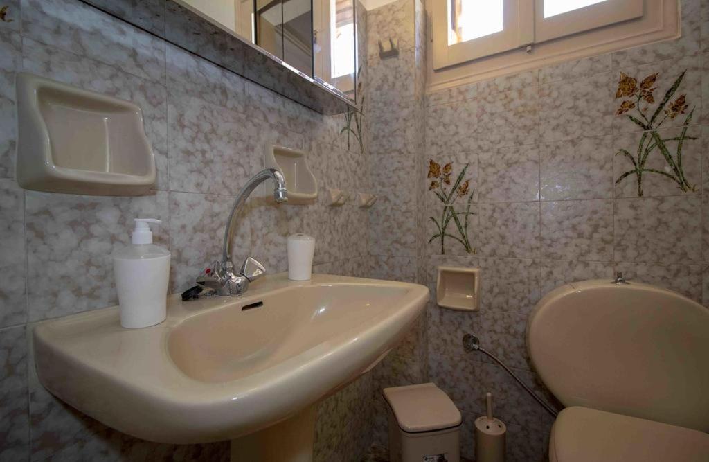 Manousi 2 - First Floor Villa Mystras Ngoại thất bức ảnh