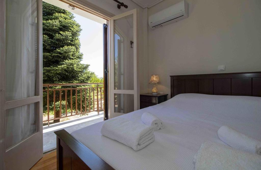 Manousi 2 - First Floor Villa Mystras Ngoại thất bức ảnh